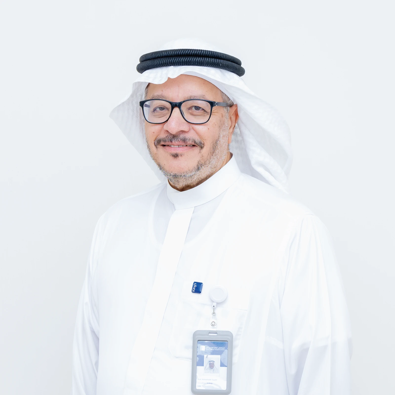 البروفيسور عبدالملك طيب